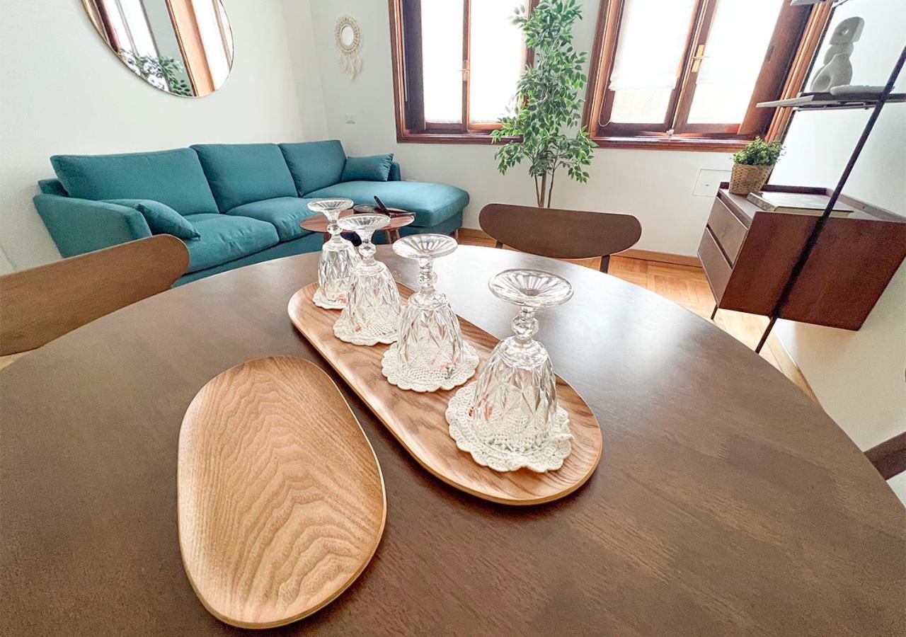 Apartamento Cozy Duomo - Elegant & Quiet, 300M From Cathedral Milán Exterior foto